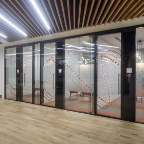 Project: Thomson Reuters | Product: Revolution100 with Tech Panels & Elite Symmetry Doors
